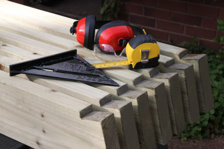 DIY pergola vs custom pergola.